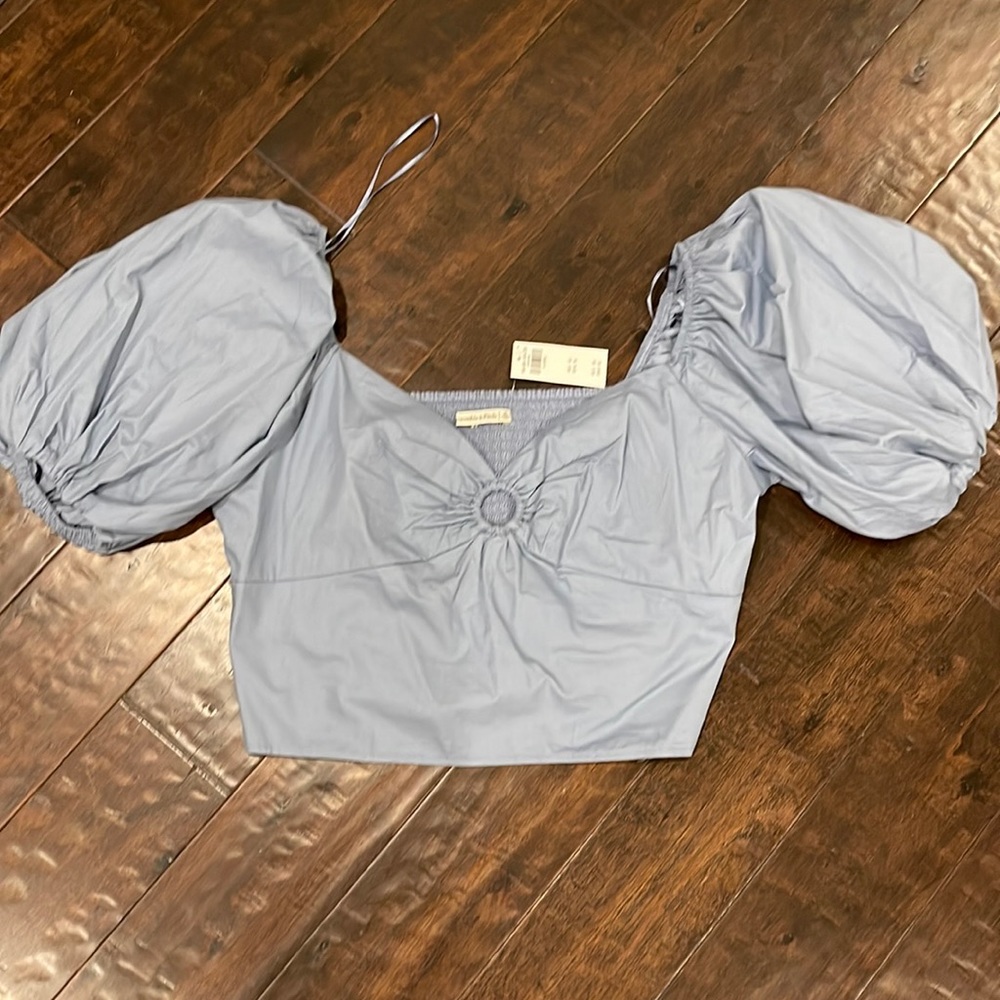 Abercrombie & Fitch top